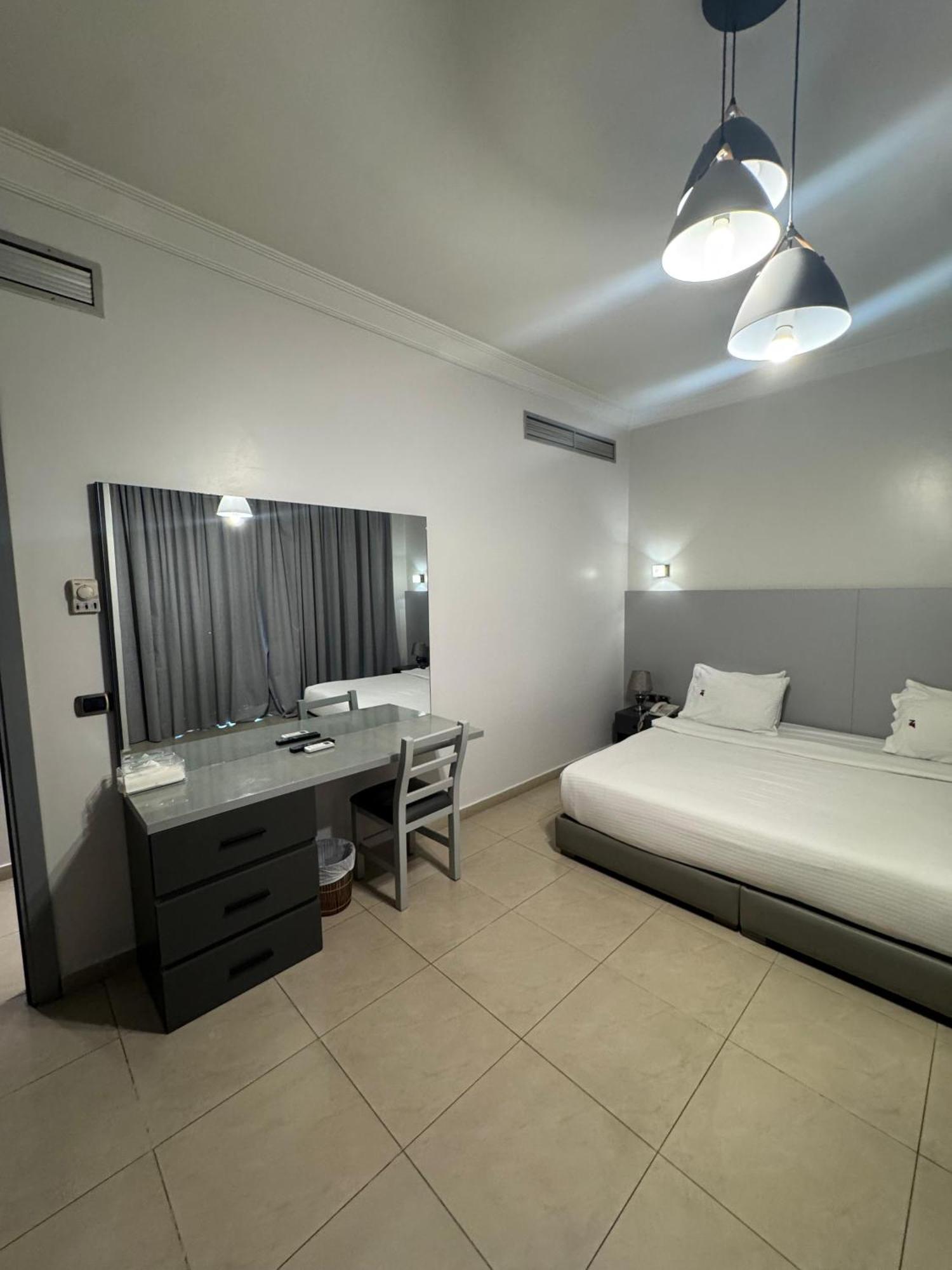 Ny Suites Beyrut Dış mekan fotoğraf